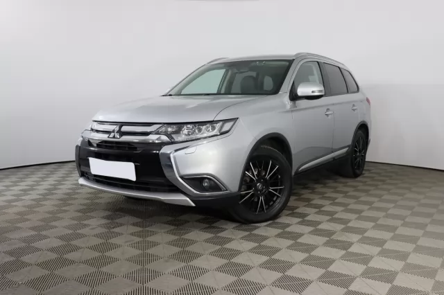 Mitsubishi Outlander 2015