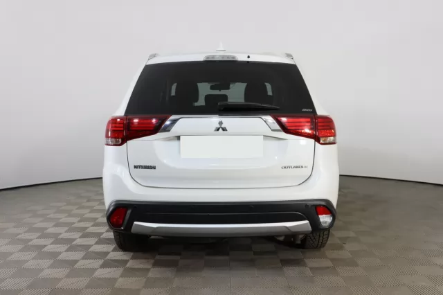 Mitsubishi Outlander 2020