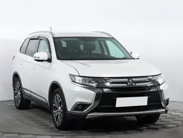 Mitsubishi Outlander 2015