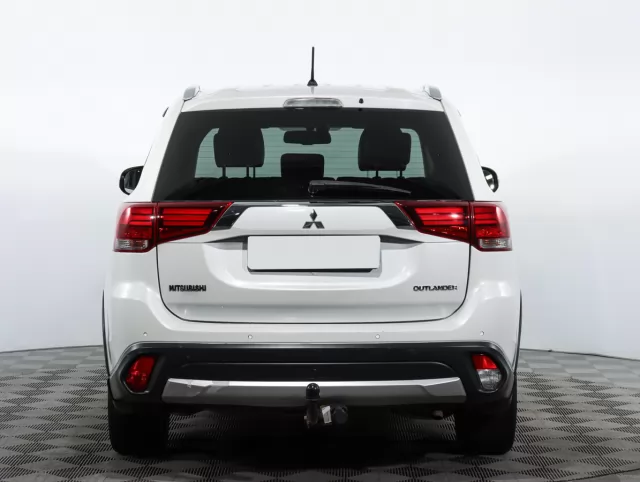 Mitsubishi Outlander 2015