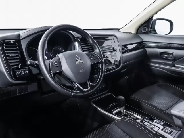 Mitsubishi Outlander 2019