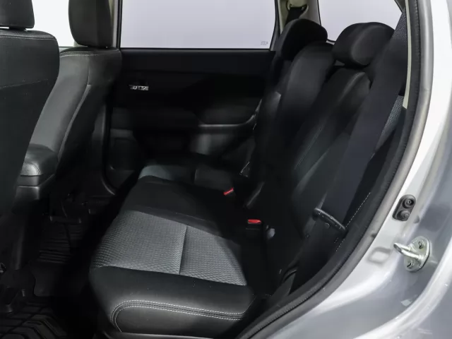 Mitsubishi Outlander 2020
