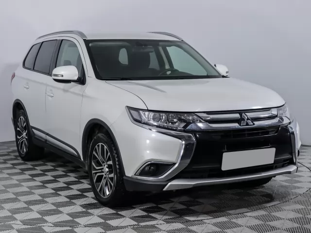 Mitsubishi Outlander 2015