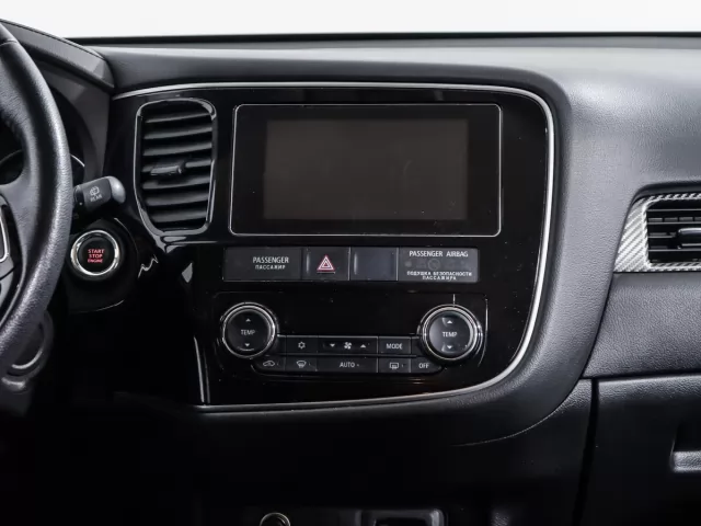 Mitsubishi Outlander 2015