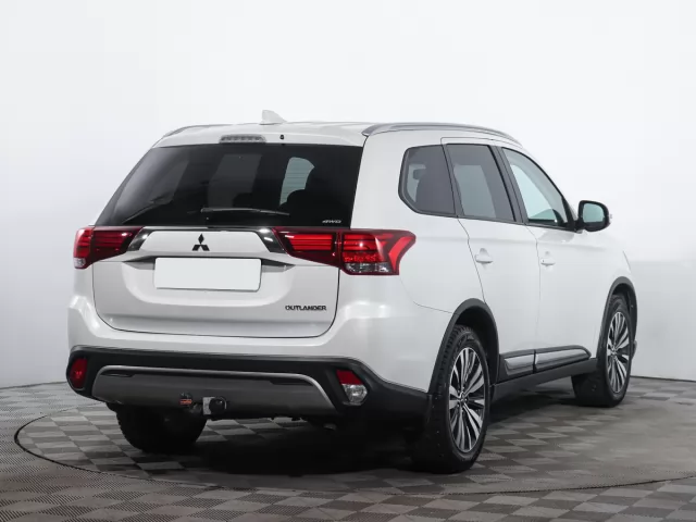 Mitsubishi Outlander 2017