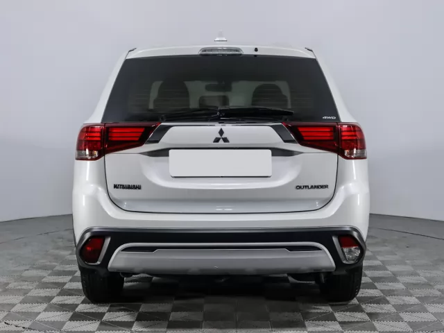 Mitsubishi Outlander 2018