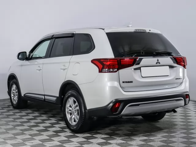Mitsubishi Outlander 2018