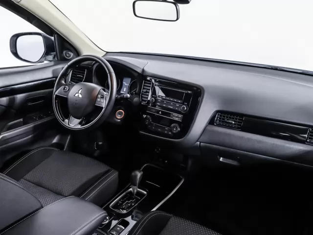 Mitsubishi Outlander 2018