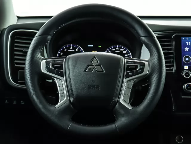 Mitsubishi Outlander 2020