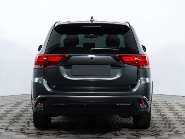 Mitsubishi Outlander 2020