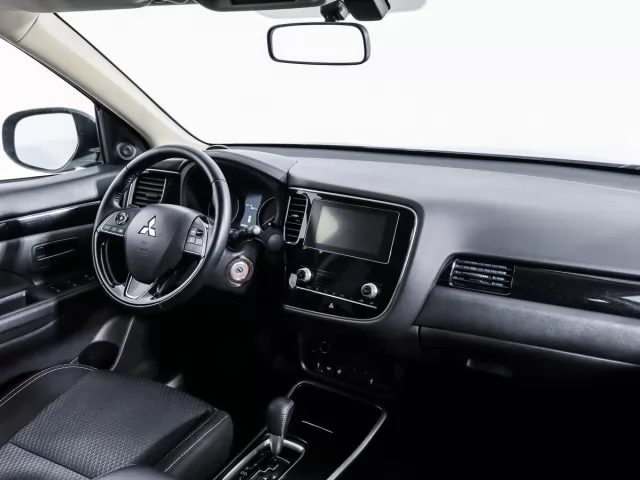 Mitsubishi Outlander 2017