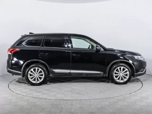 Mitsubishi Outlander 2017