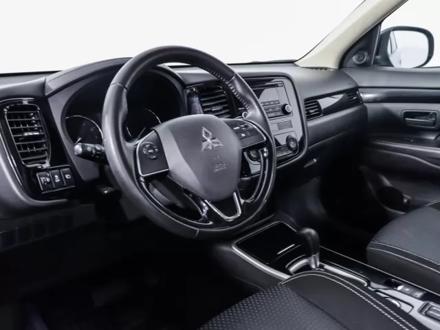 Mitsubishi Outlander 2019