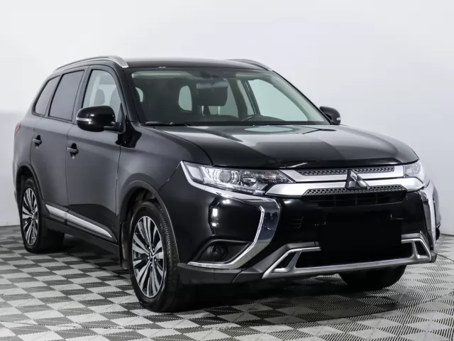 Mitsubishi Outlander 2020