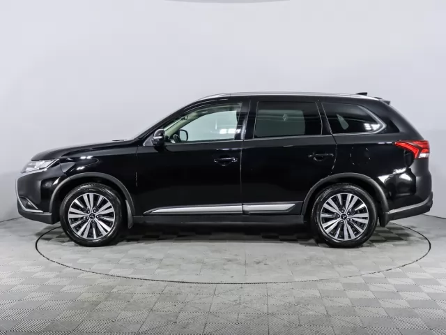 Mitsubishi Outlander 2020