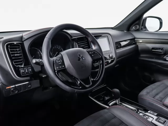 Mitsubishi Outlander 2020