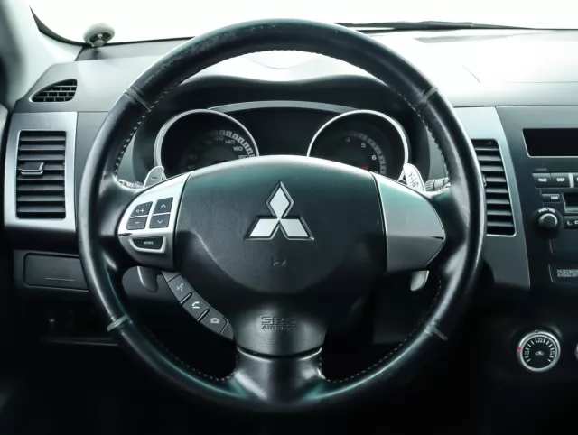 Mitsubishi Outlander 2009