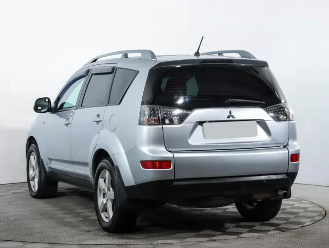 Mitsubishi Outlander 2009