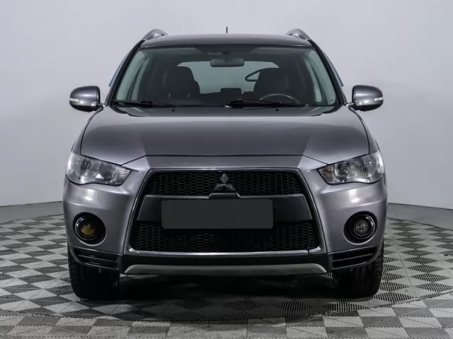 Mitsubishi Outlander 2012