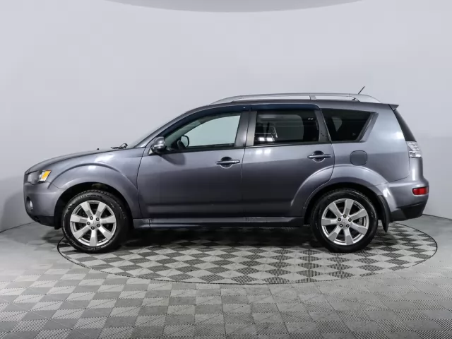 Mitsubishi Outlander 2012