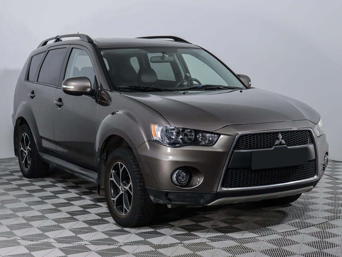 Mitsubishi Outlander 2011