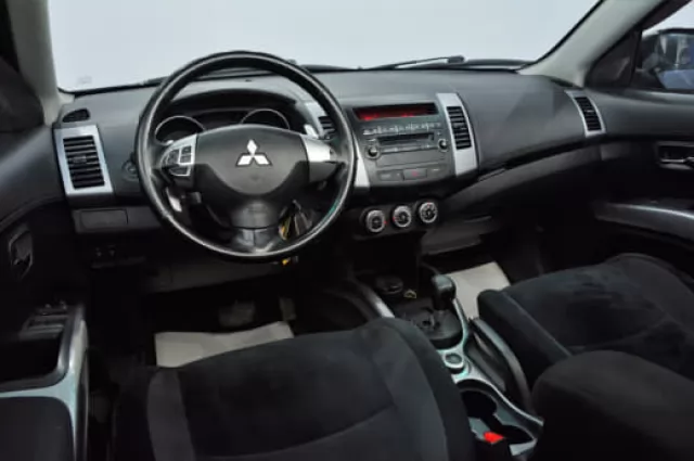Mitsubishi Outlander 2009
