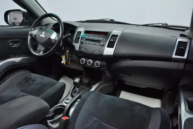 Mitsubishi Outlander 2009