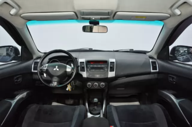 Mitsubishi Outlander 2009