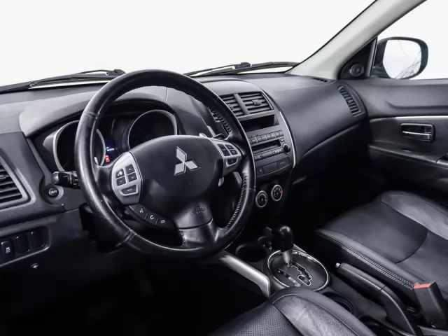 Mitsubishi ASX 2011