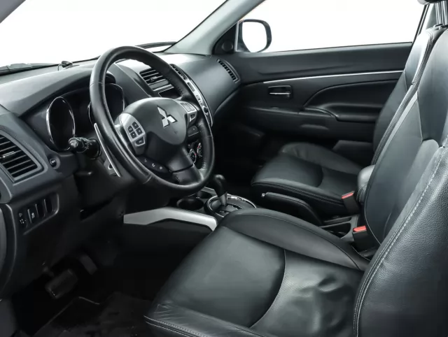 Mitsubishi ASX 2011