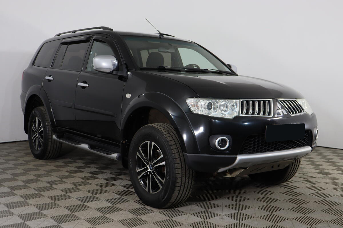 Mitsubishi Pajero Sport 2012
