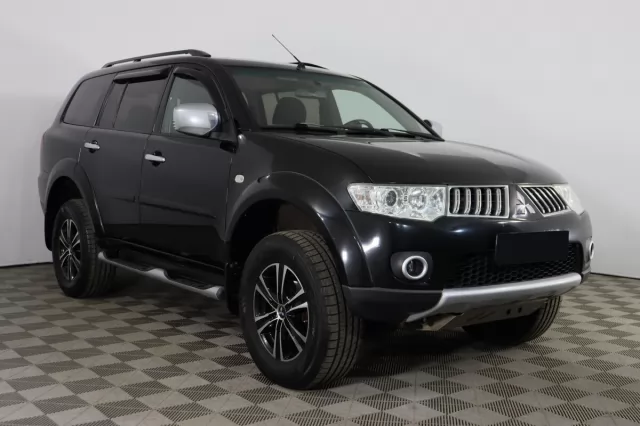 Mitsubishi Pajero Sport 2012