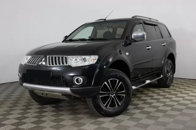Mitsubishi Pajero Sport 2012