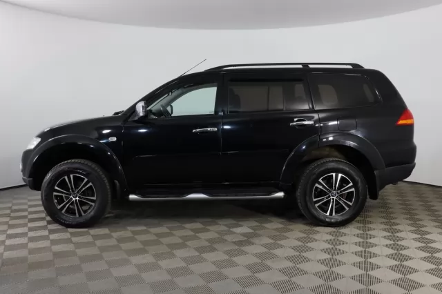 Mitsubishi Pajero Sport 2012
