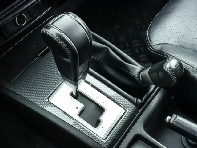 Mitsubishi Pajero Sport 2015