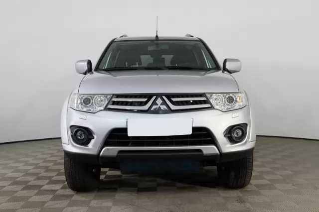 Mitsubishi Pajero Sport 2016