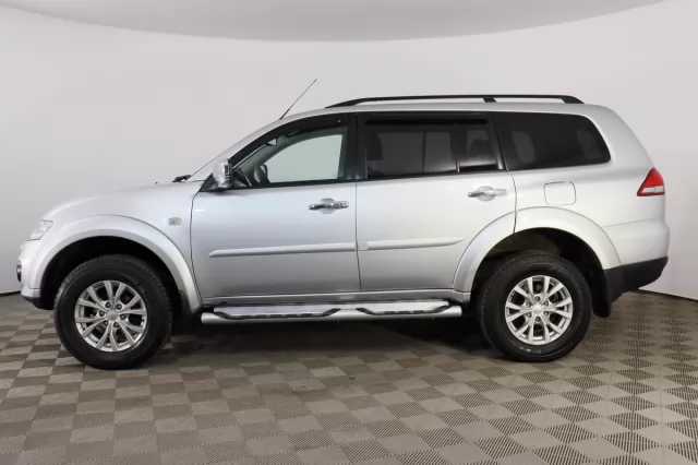 Mitsubishi Pajero Sport 2016