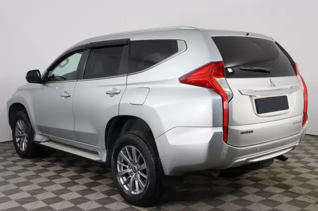 Mitsubishi Pajero Sport 2016