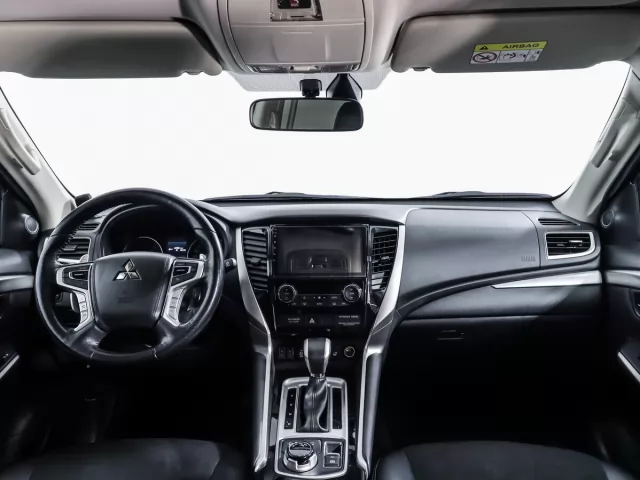 Mitsubishi Pajero Sport 2021