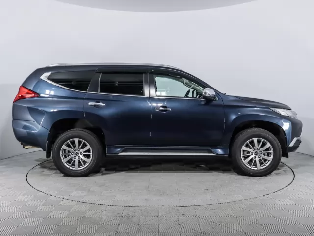 Mitsubishi Pajero Sport 2021