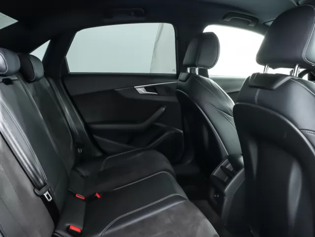 Audi A4 2018