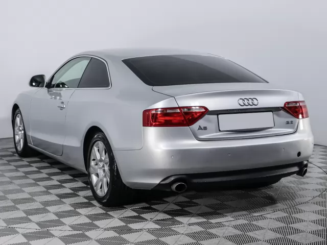Audi A5 2011