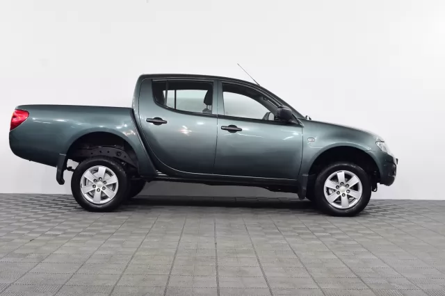 Mitsubishi L200 2006