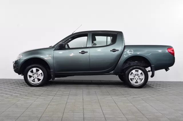 Mitsubishi L200 2006