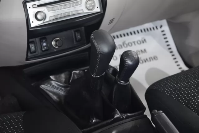Mitsubishi L200 2009