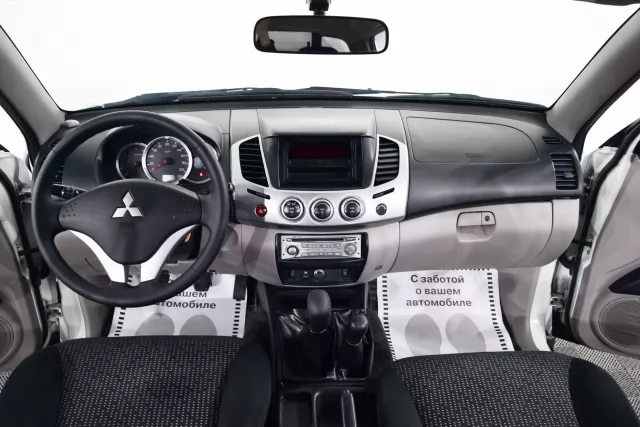 Mitsubishi L200 2009