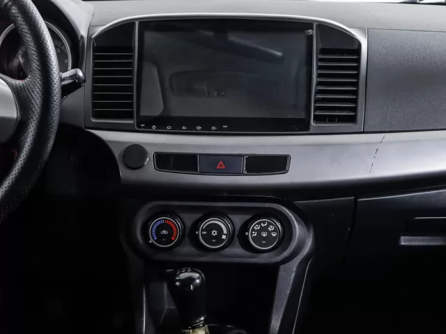 Mitsubishi Lancer 2011