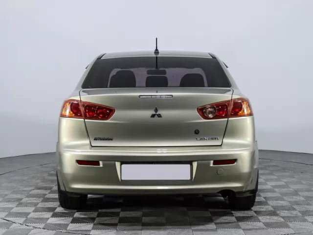 Mitsubishi Lancer 2011