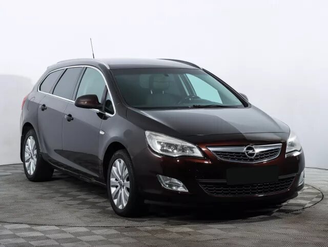 Opel Astra 2011