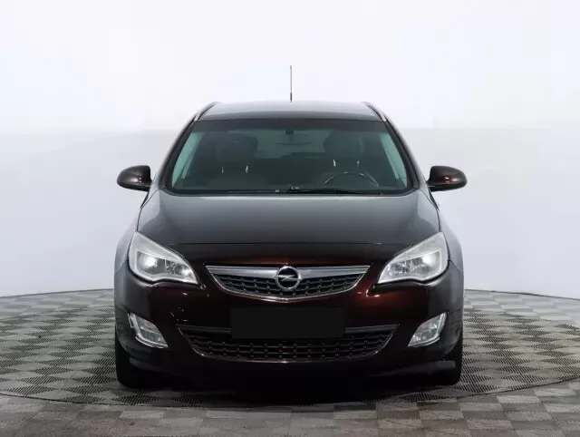 Opel Astra 2011